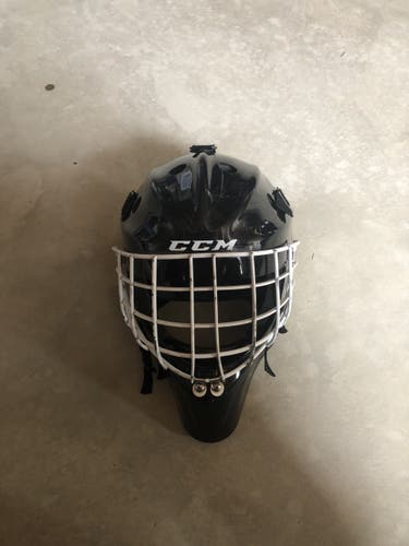 Used CCM  7000 Goalie Mask Sr