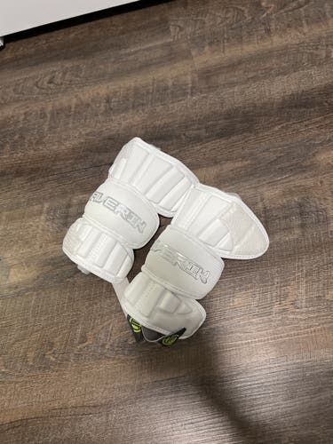 New Small Maverik M4 Arm Pads