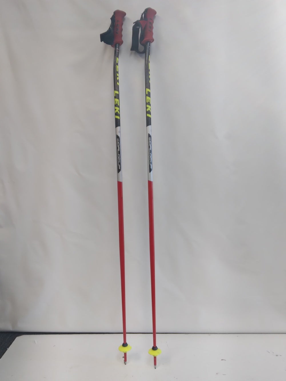 $220 LEKI Carbon 12S Trigger S Compatible Ski Poles 110CM 44" Downhill Skiing 