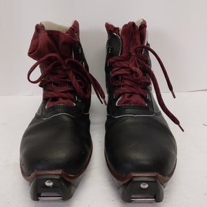 Size 9.0 Used SNS Salomon Cross Country Ski Boots (42)