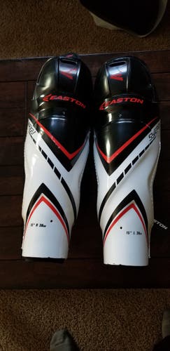 Easton Synergy 20 15" Senior Hockey Shin Guards - Never Used!  With Tags
