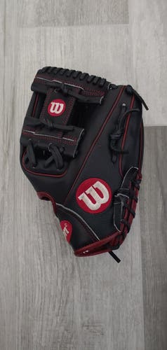New Wilson Right Hand Throw Infield A2000 Baseball Glove 11.5"