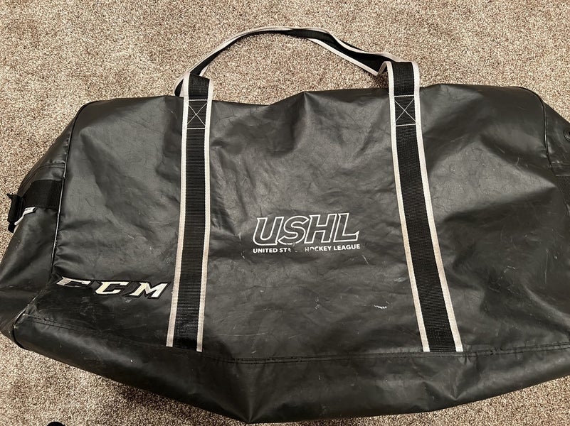 Muskegon CCM RBZ pro Player bag