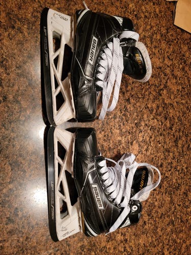 Senior Used Supreme S190 Hockey Goalie Skates Regular Width Size 6