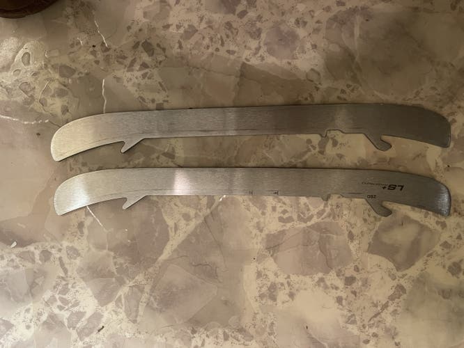 Bauer LS+ 280 skate blades