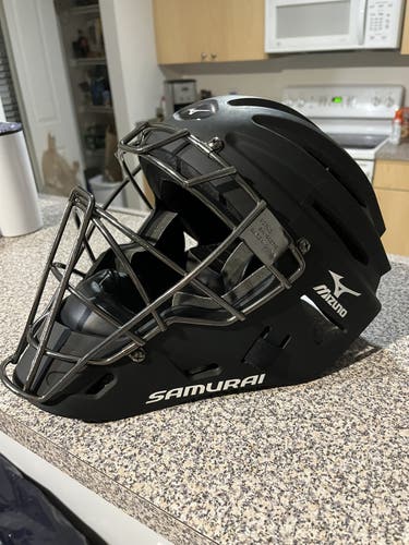 NEW Mizuno SAMURAI Catcher's Mask