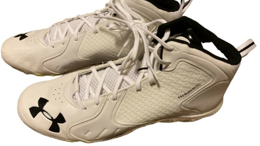 New W/O Box Under Armour ClutchFit Football Shoes White Black Chrome Size 15.0