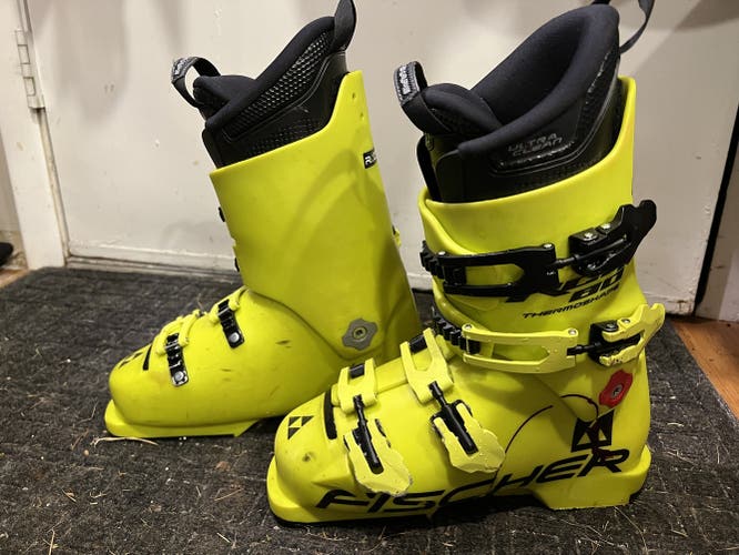 Ski Boots Used Women's Fischer Racing Soft Flex