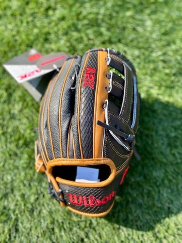BRAND NEW! Wilson A2K 2021 - 12" Infield Glove