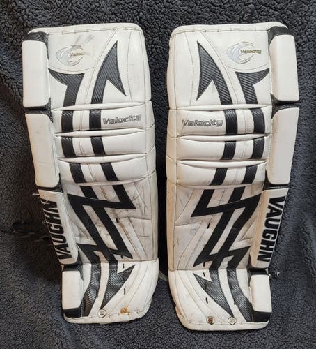 Used 32" Vaughn Velocity V3 Goalie Leg Pads