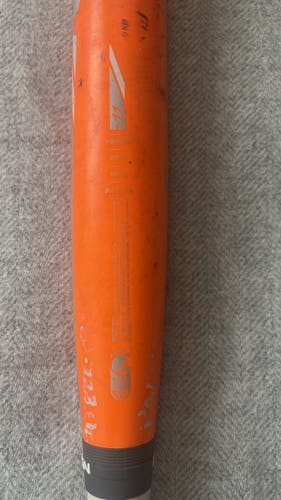 Used Easton Composite Mako Bat (-11) 18 oz 29"