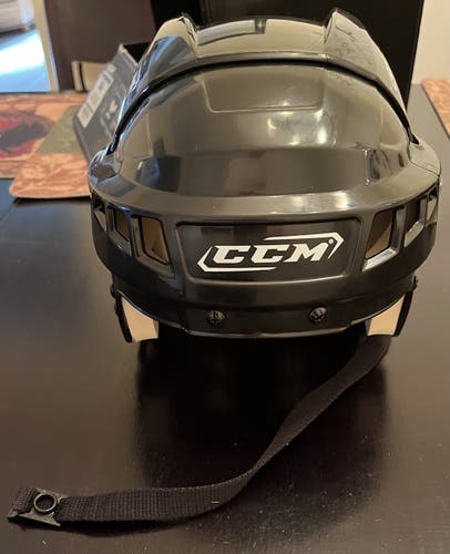 New Large CCM V04 Helmet