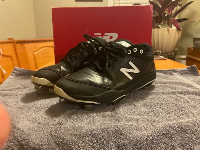 Black Men's Metal New Balance