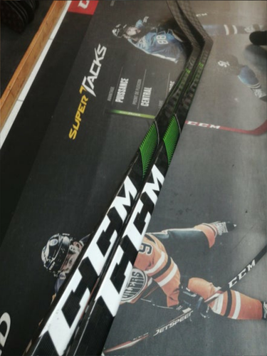 2-pack CCM Ribcor Trigger 4 Pro: Left, 80 Flex, P90