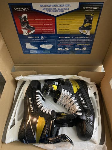 Brand New Senior Bauer Hockey Skates Size 9
