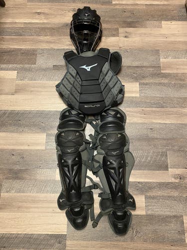 Mizuno Samurai Catcher's Set