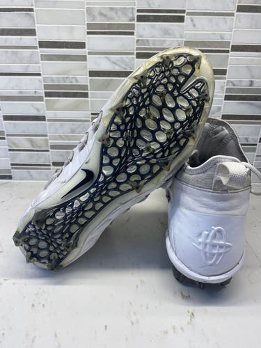 Adult Used Size 9.5 (Women's 10.5) Nike Alpha Huarache 7 Elite