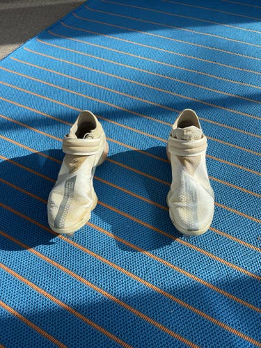 White Used Size 9.5 (Women's 10.5) Metal Nike Trout