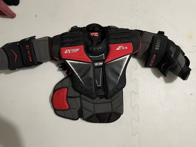Used Medium CCM Extreme Flex Shield E2.9 Goalie Chest Protector
