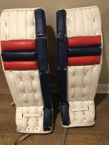 Used 28" CCM Goalie Leg Pads