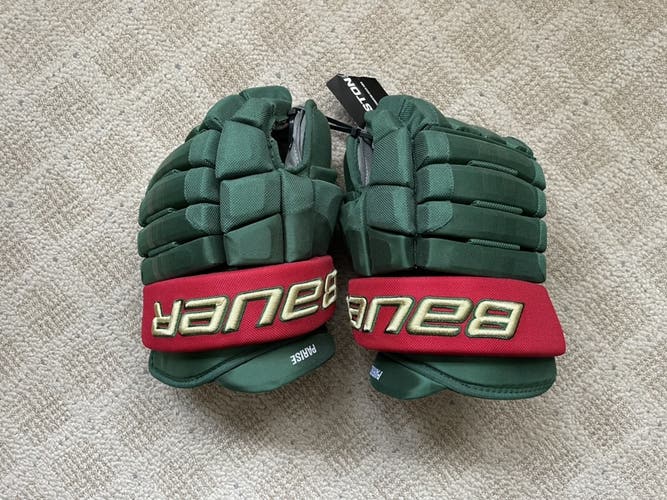 New Zach Parise Bauer Easton 4 Roll Gloves 14" Pro Stock Minnesota Wild