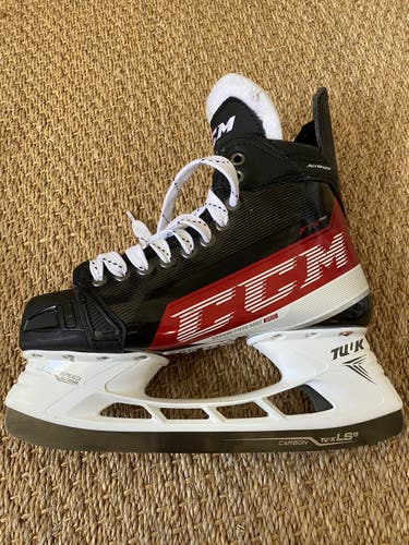 Like New Senior CCM Regular Width Pro Stock Size 8 JetSpeed FT4 Pro Hockey Skates