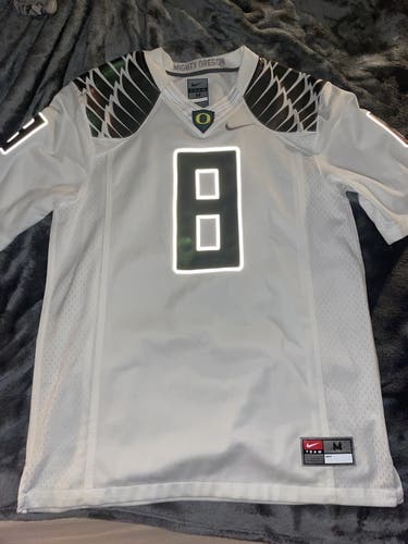 Oregon White Used Medium Nike Jersey