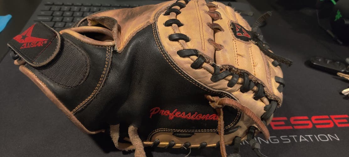 Used All Star Right Hand Throw Catcher's CM3100SBT Baseball Glove 33"