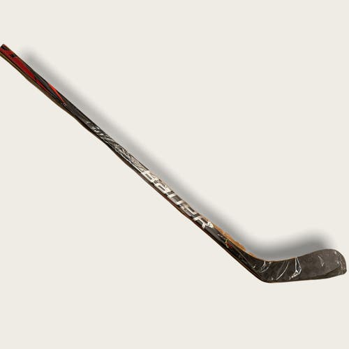 NEW Bauer Vapor FlyLite Left Hand Senior P28 82 Flex Pro Stock