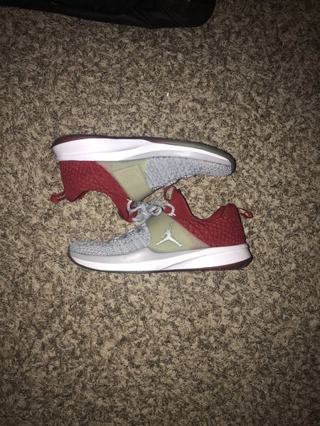 JORDAN TRAINING SHOES SIZE 10