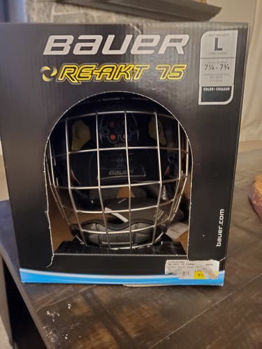 New Large Bauer Re-Akt 75 Helmet