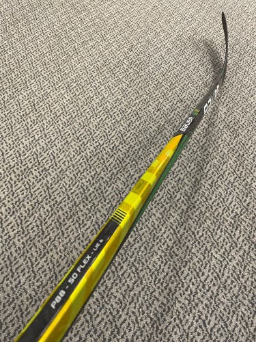 Bauer Supreme Ultrasonic P88 curve 50 flex right hand stick