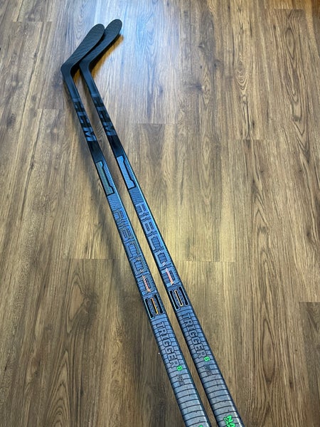 2 pack - CCM Trigger 6 pro RH 85 Flex P28