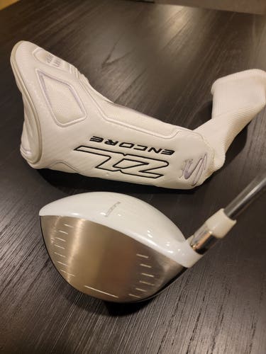 Men's Cobra Right Handed ZL Encore Driver Stiff Flex 10.5 Loft