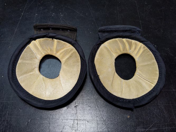 Used Brian's Goalie Knee Guards