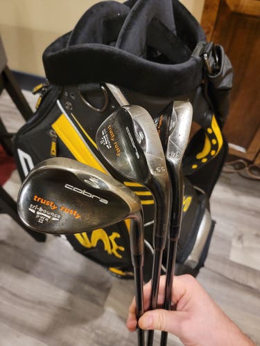 Used Men's Cobra Trusty Rusty RH wedge set