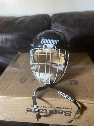 Senior Used Sk2000 Goalie Mask Pro Stock