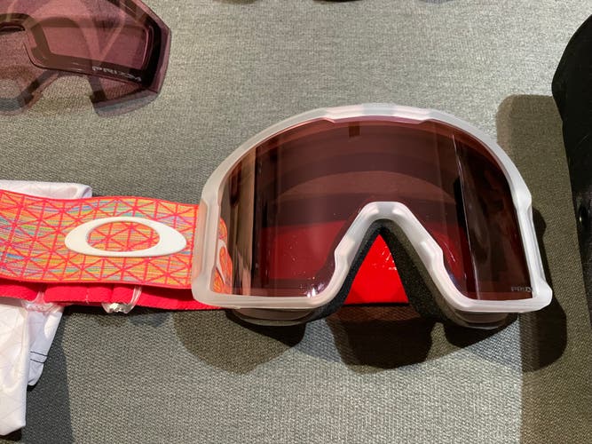 Oakley 2022 Olympic Edition Unity Collection Line Miner™ Prizm Rose Gold Lenses