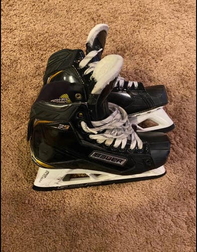 Senior Used Bauer Supreme 2S Hockey Goalie Skates Regular Width Size 7.5