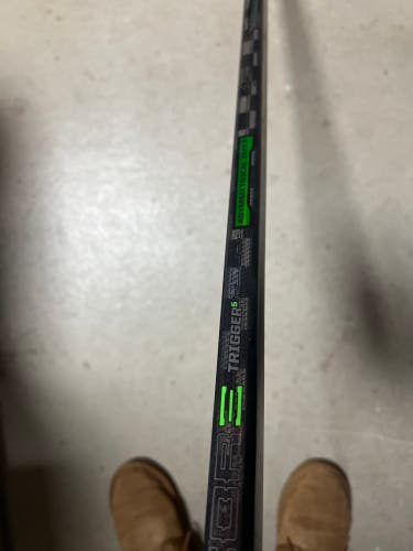Intermediate Right Handed Ribcor Trigger 5 Pro Hockey Stick