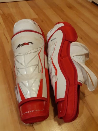 Used Bauer Vapor APX2 Shin Pads