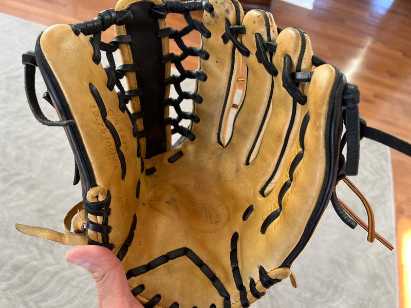 Louisville Slugger Omaha Flare 12.75” Glove