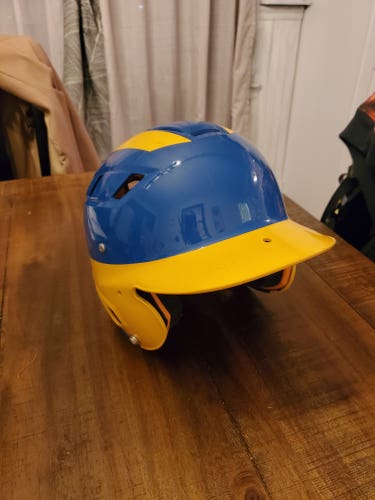 Used 7 1/2 Schutt Batting Helmet