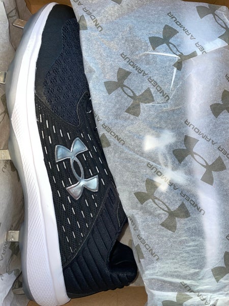 Black Men's Metal Low Cut UA Yard MT