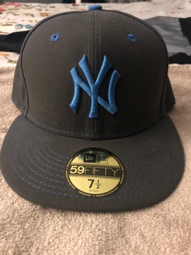 Gray Adult 7 1/2 New Era Hat