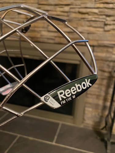 New Medium Reebok Full Cage 11K Face Cage