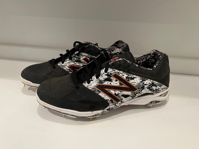 Black Men's Metal New Balance Cleats