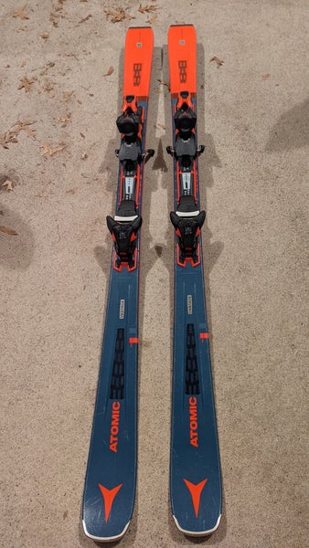 Used Men's 2020 Atomic All Mountain 156 cm 79mm Vantage Skis With Bindings Max Din 12