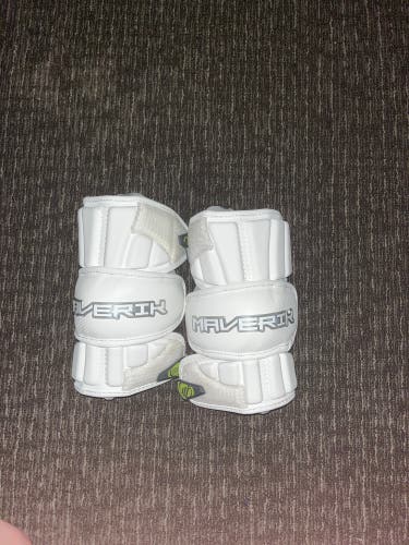 Used Large Maverik M4 Arm Pads