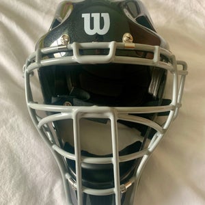 New Adult Wilson Hockey Style Catcher's Mask Baseball Softball